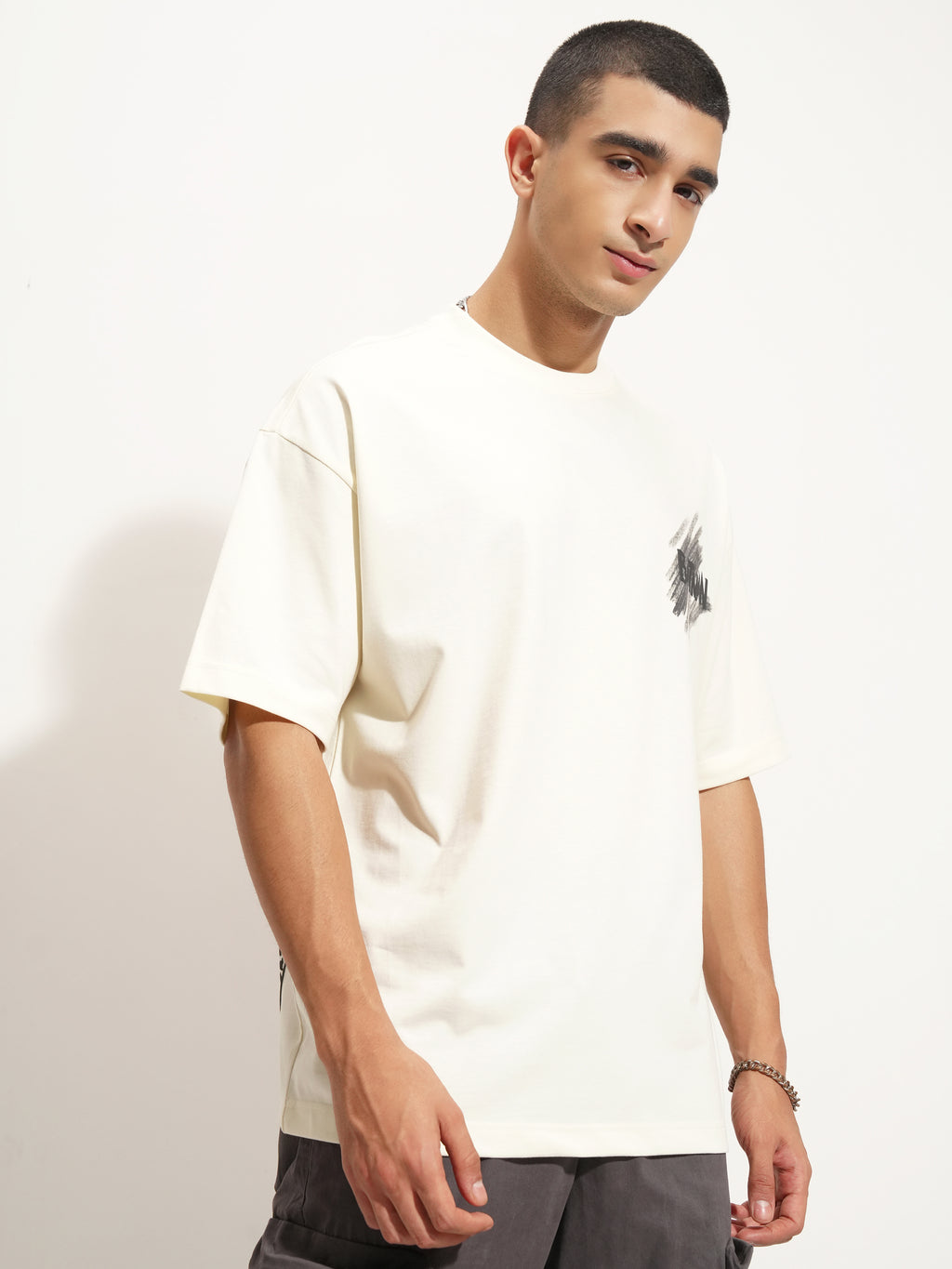 DC By Highlander Men Off White Batman Printed Round Neck Oversized Fit T-Shirt - Off White - Image 6