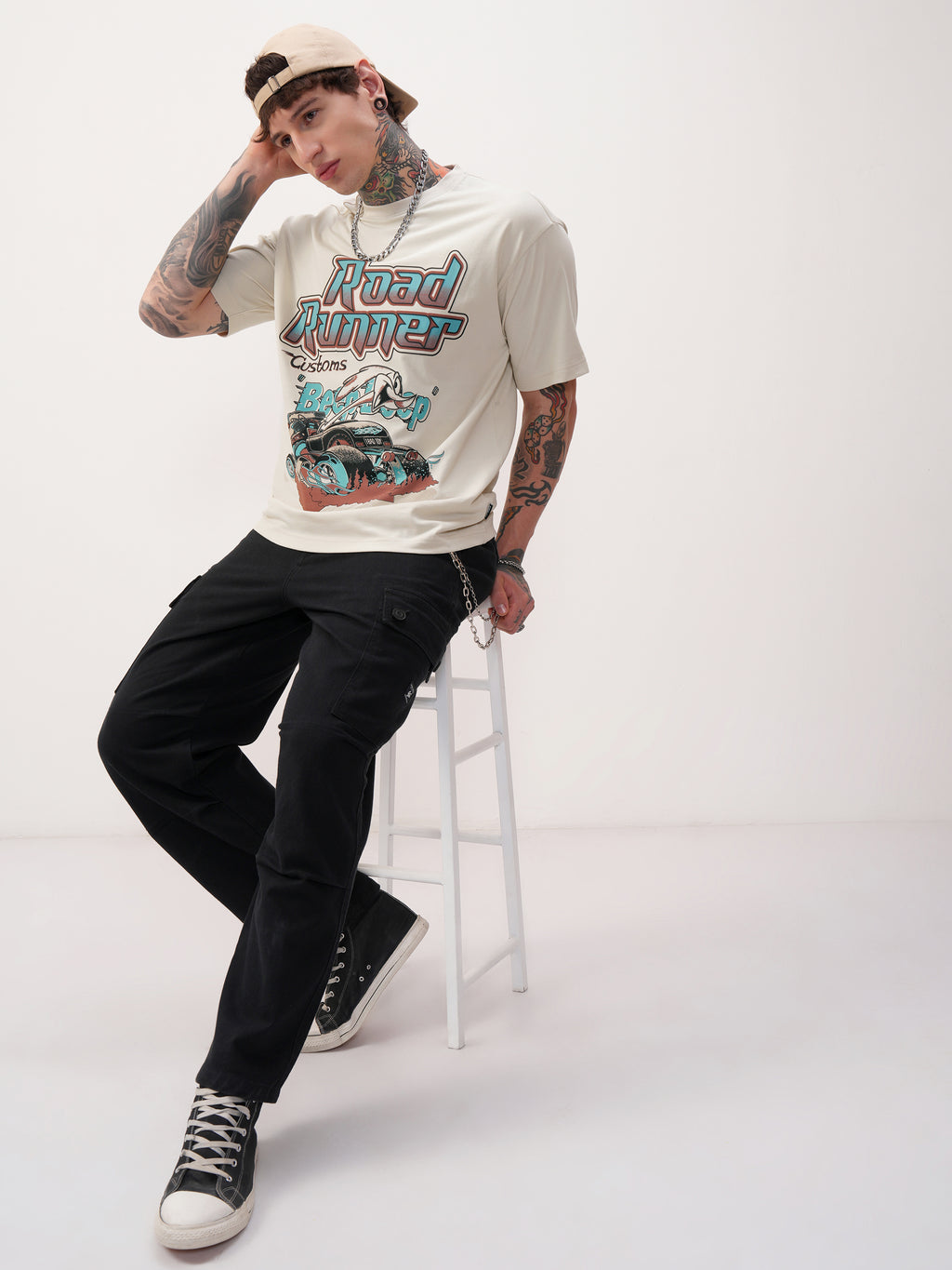 WB By Highlander Men Cream Looney Tunes Printed Round Neck Oversized Fit T-Shirt - Cream - Image 2