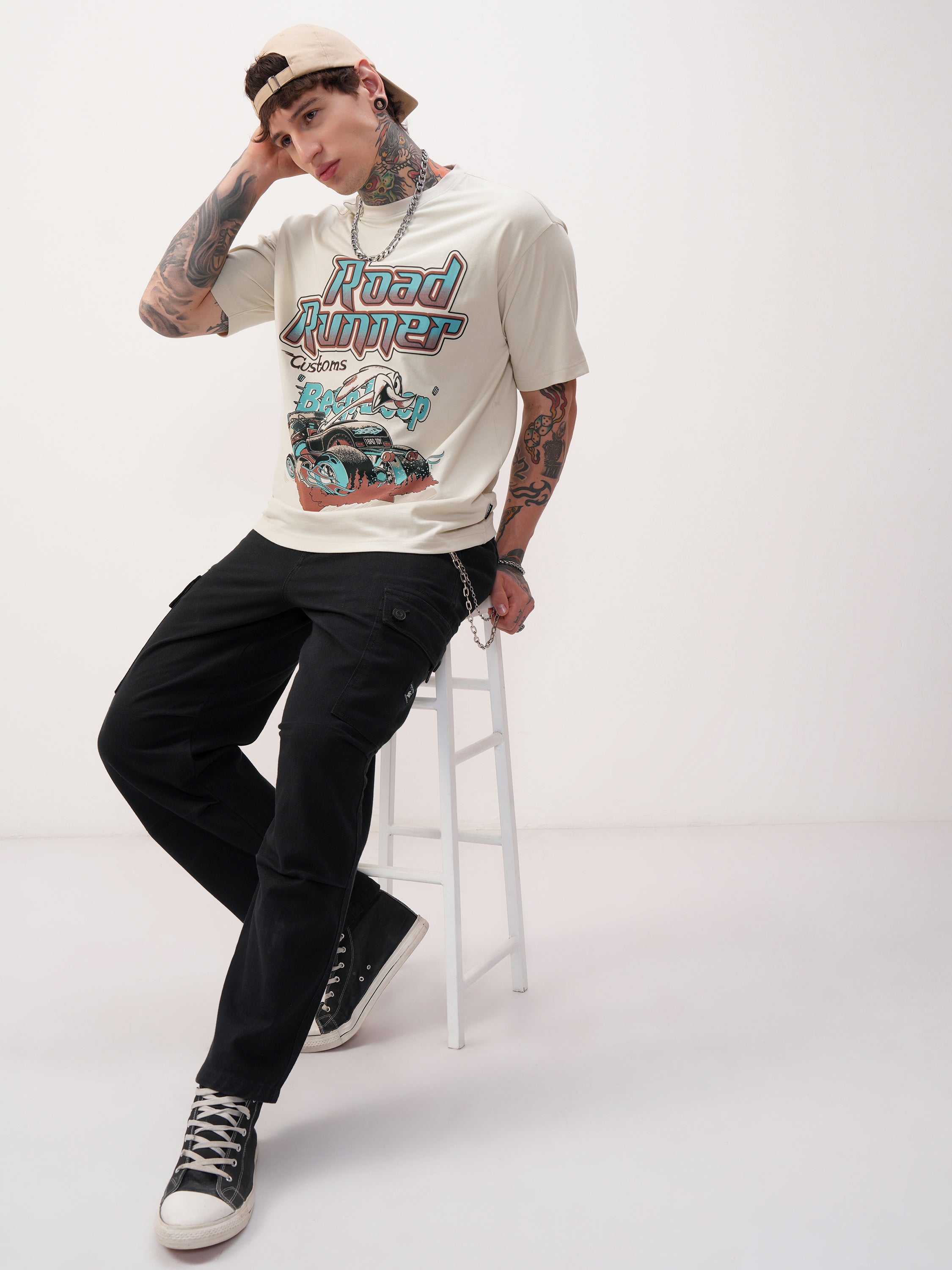 WB By Highlander Men Cream Looney Tunes Printed Round Neck Oversized Fit T-Shirt - Cream - Image 2