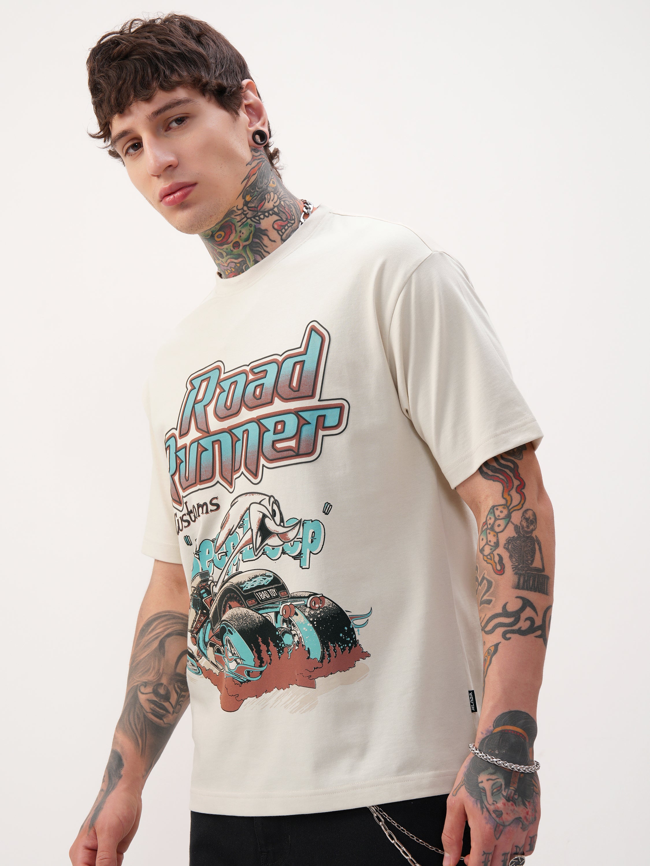 WB By Highlander Men Cream Looney Tunes Printed Round Neck Oversized Fit T-Shirt - Cream - Image 4