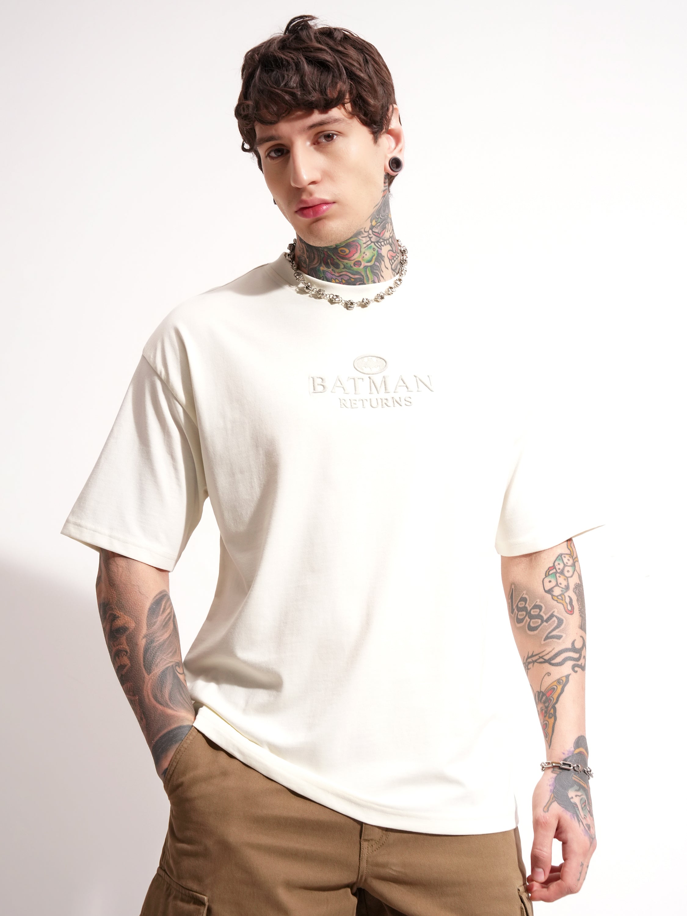 DC By Highlander Men Off White Batman Printed Round Neck Oversized Fit T-Shirt - Off White - Image 3