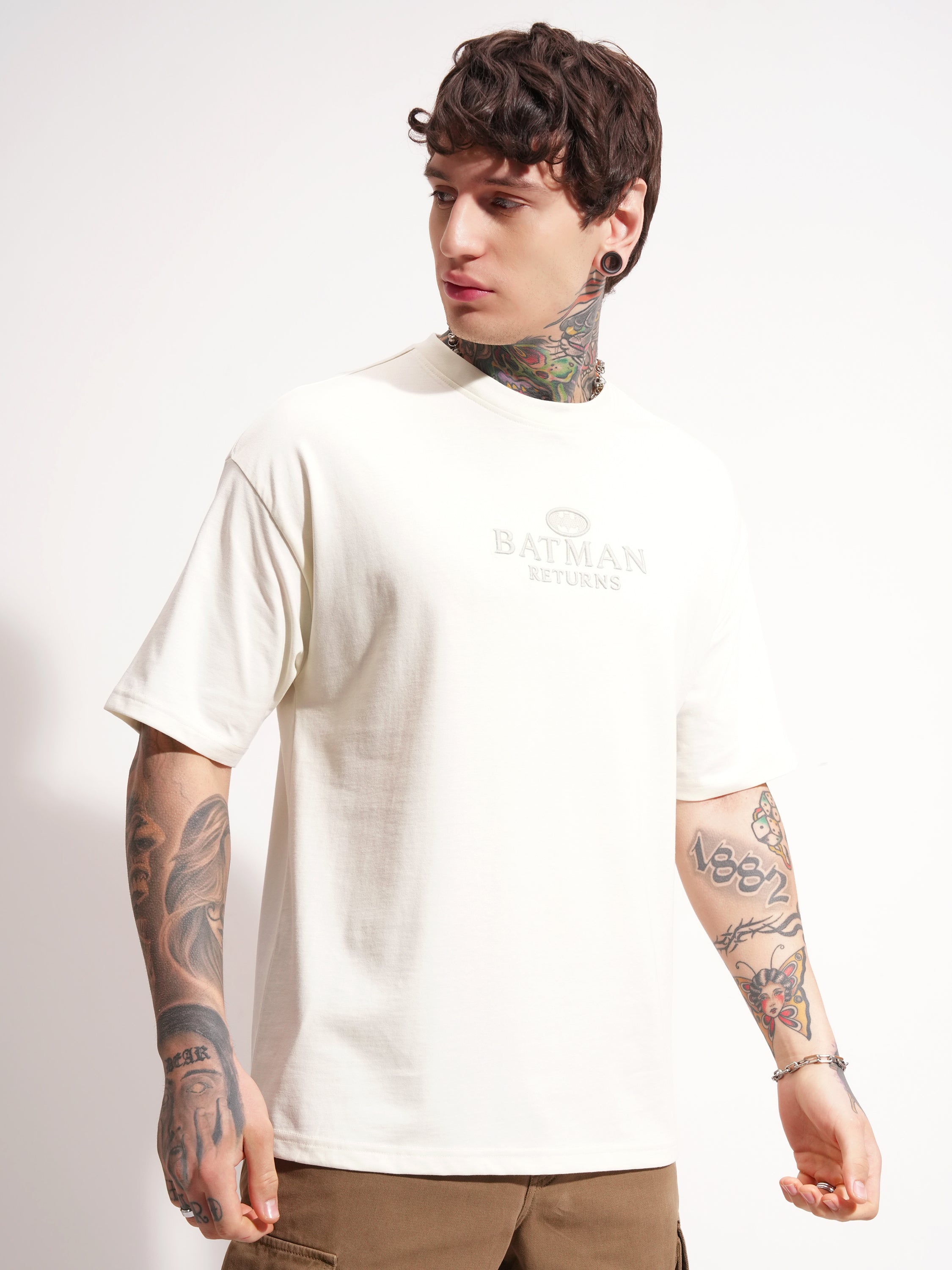 DC By Highlander Men Off White Batman Printed Round Neck Oversized Fit T-Shirt - Off White - Image 6