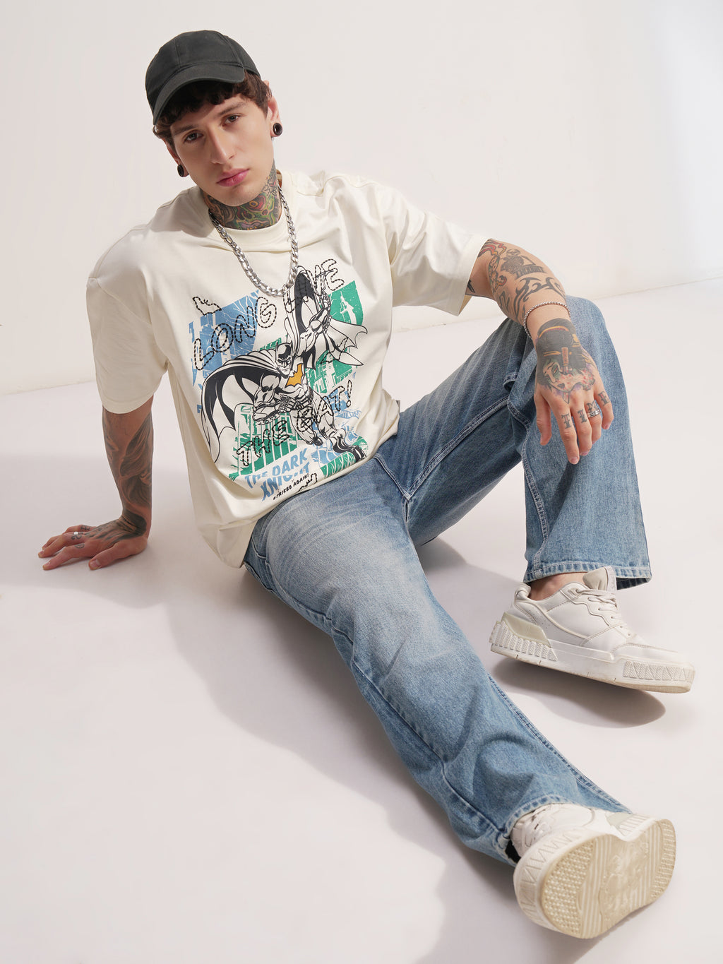 DC By Highlander Men Off White Batman Printed Round Neck Oversized Fit T-Shirt - Off White - Image 2