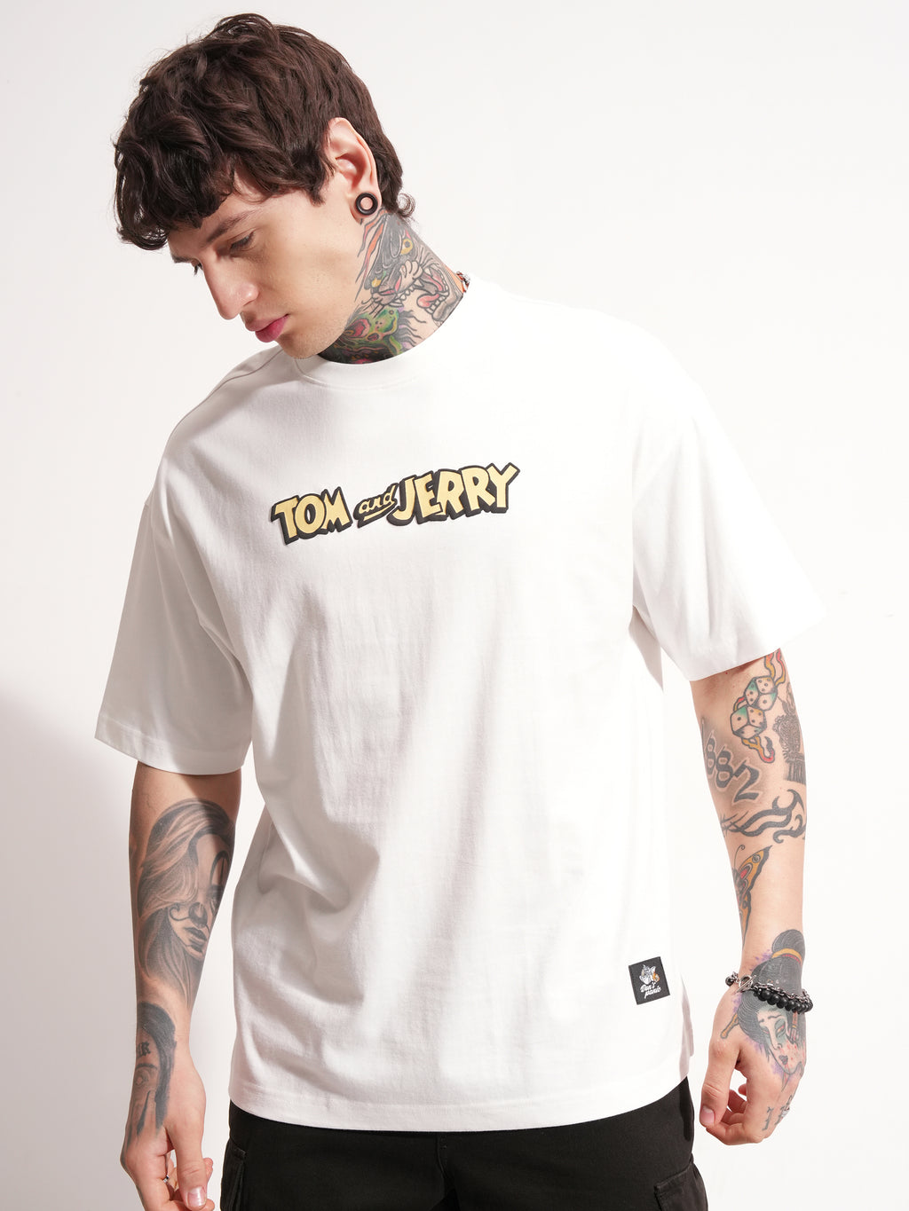 WB By Highlander Men White Tom And Jerry Printed Round Neck Oversized Fit T-Shirt - White - Image 3
