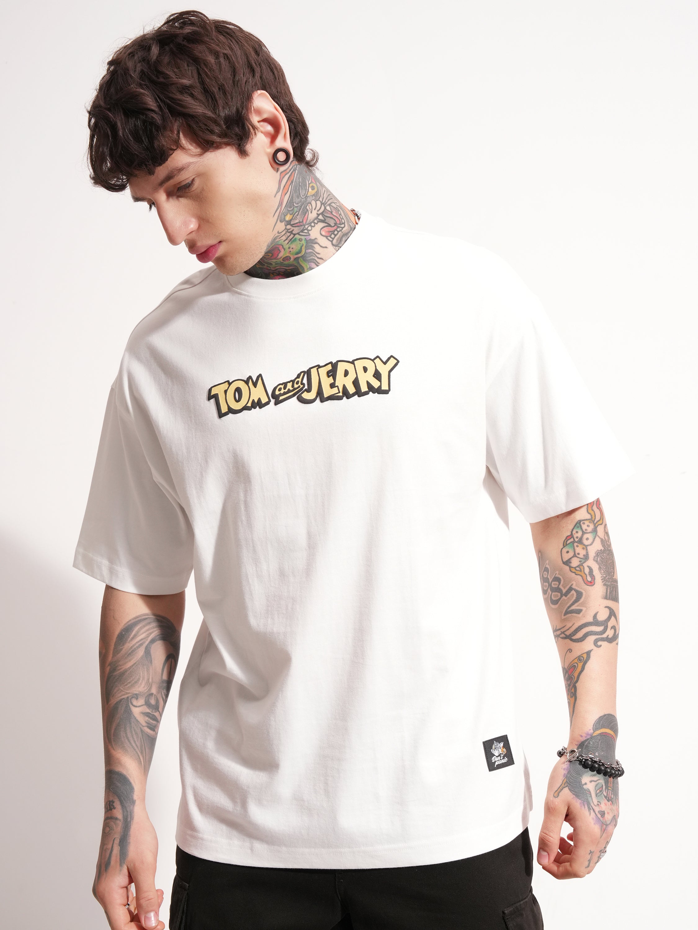 WB By Highlander Men White Tom And Jerry Printed Round Neck Oversized Fit T-Shirt - White - Image 3