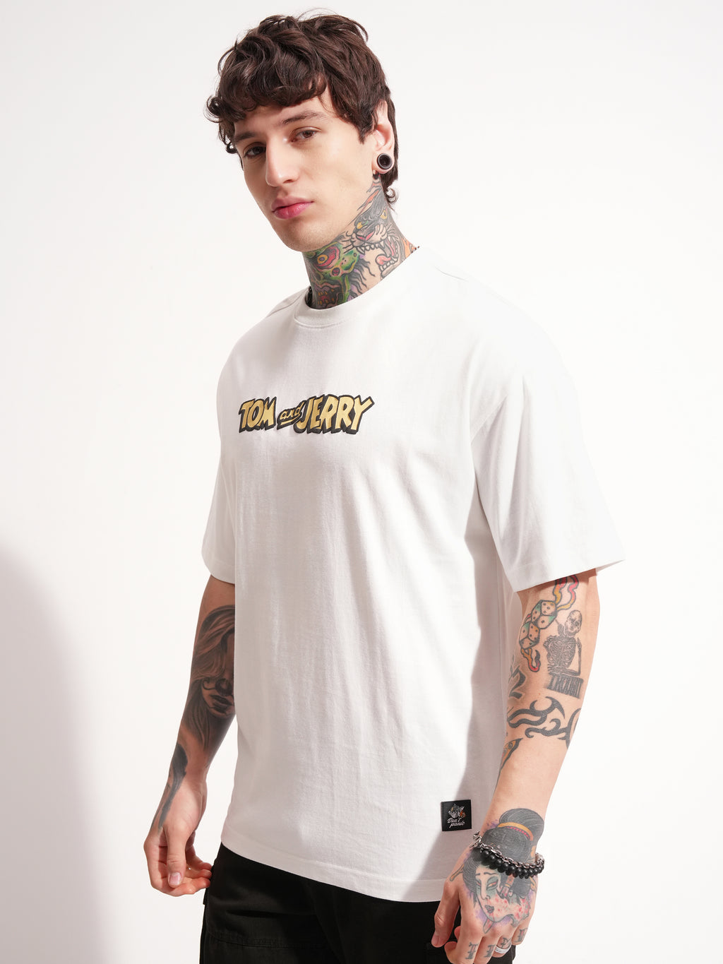 WB By Highlander Men White Tom And Jerry Printed Round Neck Oversized Fit T-Shirt - White - Image 4