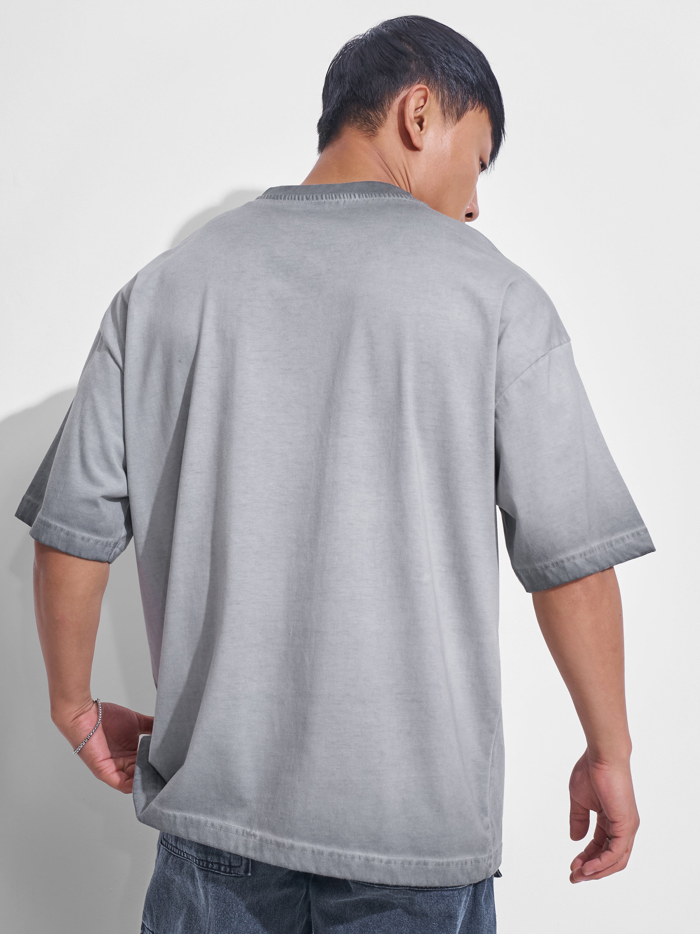 WB By Highlander Men Grey Looney Tunes Printed Round Neck Oversized Fit T-Shirt - Grey - Image 3