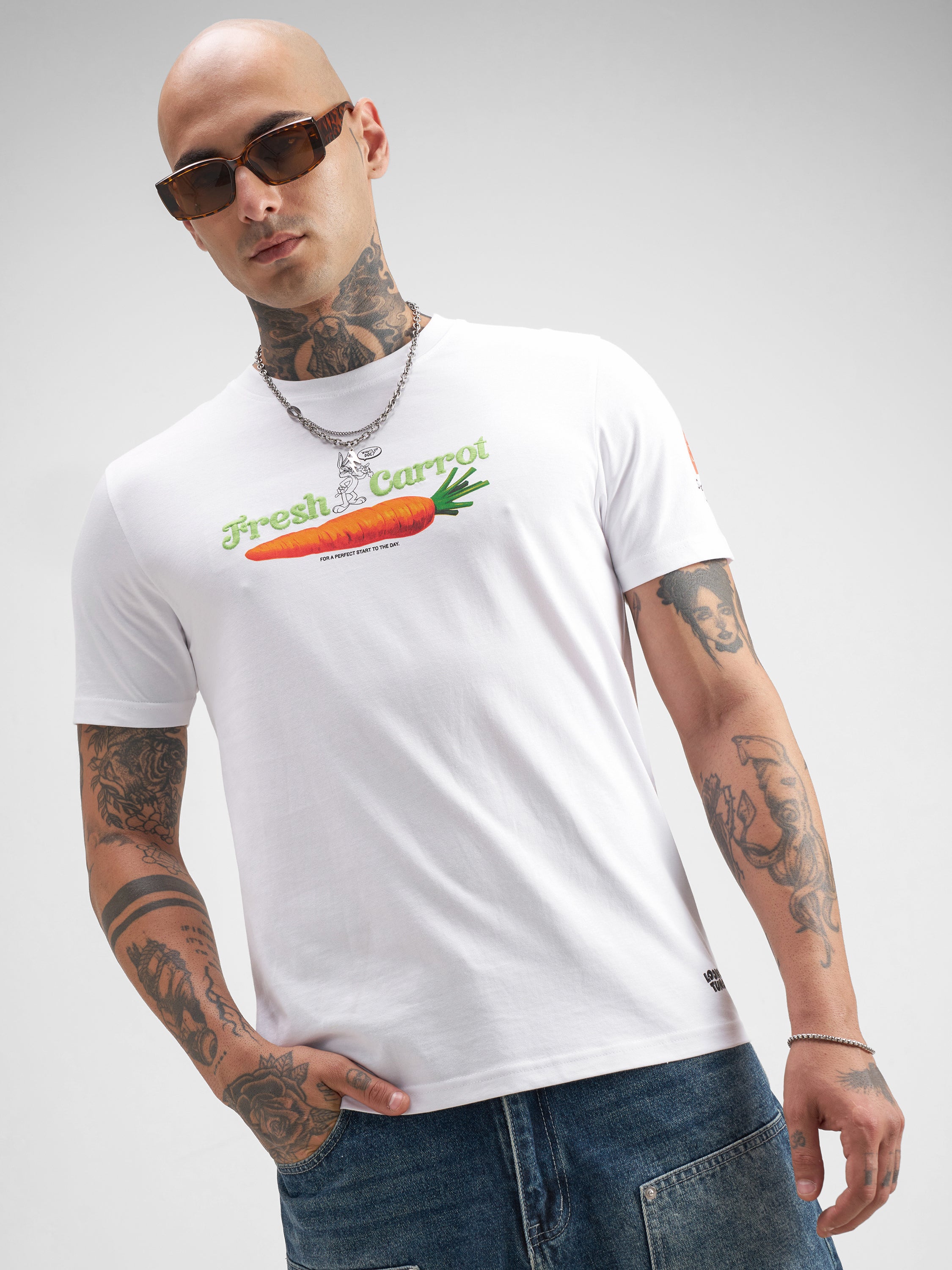WB By Highlander Men White Bugs Bunny Printed Round Neck T-Shirt