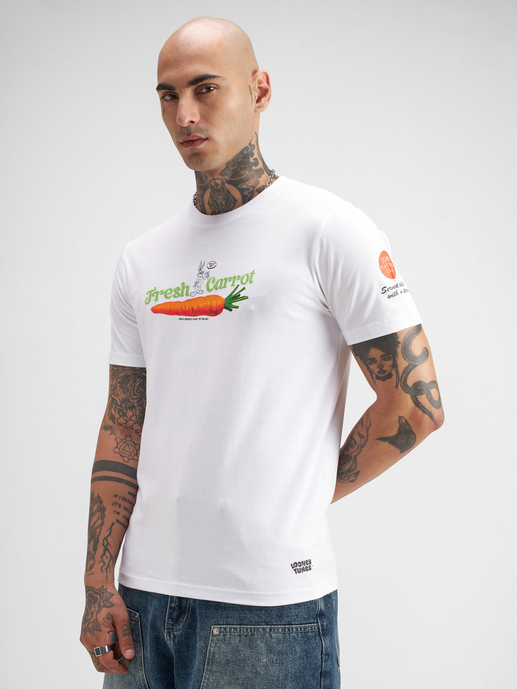 WB By Highlander Men White Bugs Bunny Printed Round Neck T-Shirt
