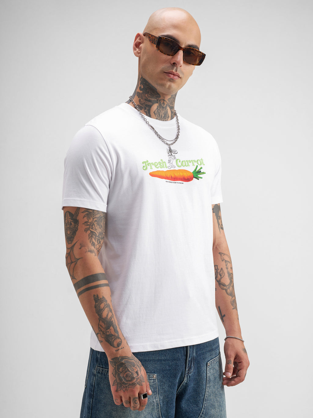 WB By Highlander Men White Bugs Bunny Printed Round Neck T-Shirt