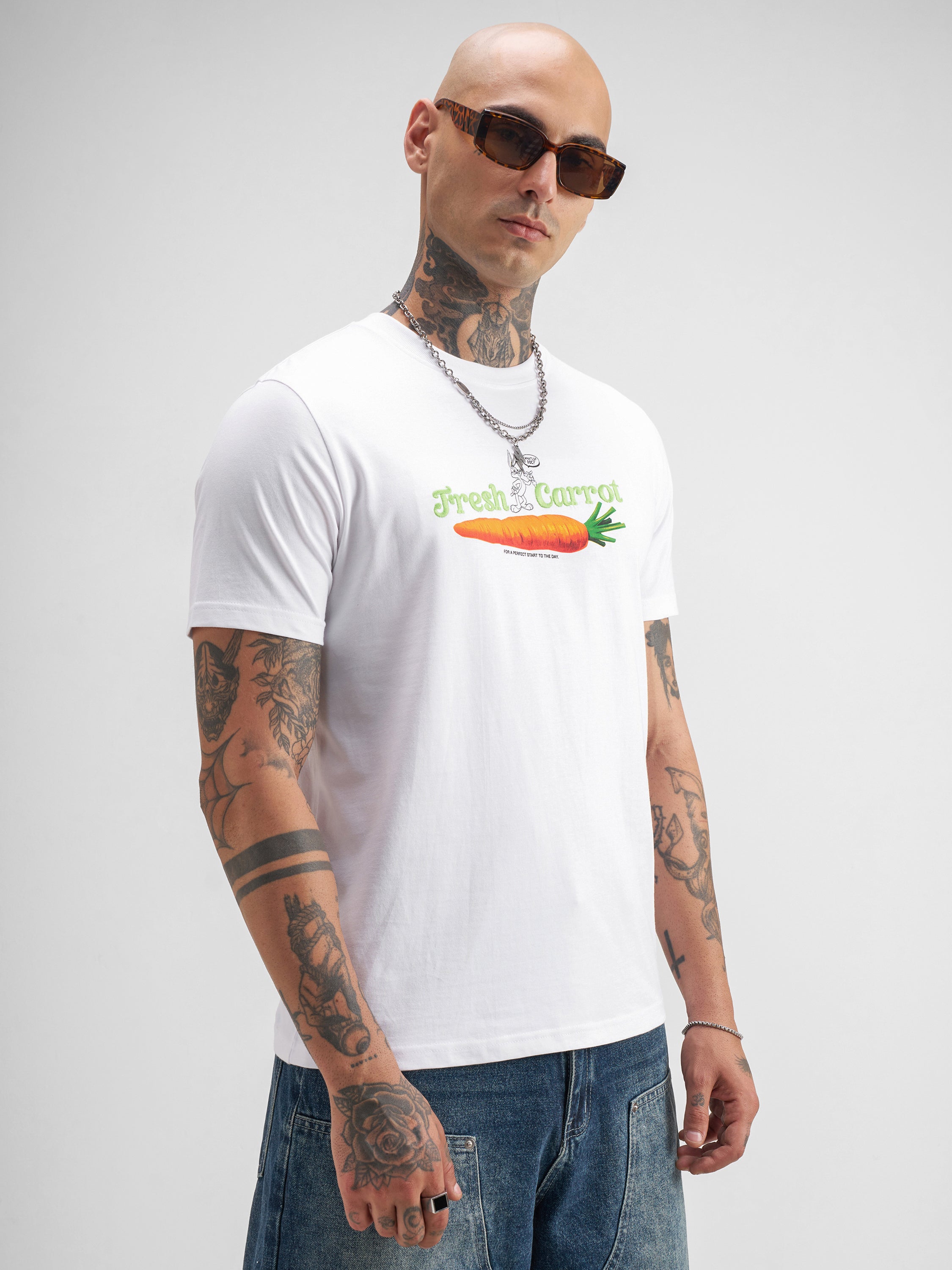 WB By Highlander Men White Bugs Bunny Printed Round Neck T-Shirt
