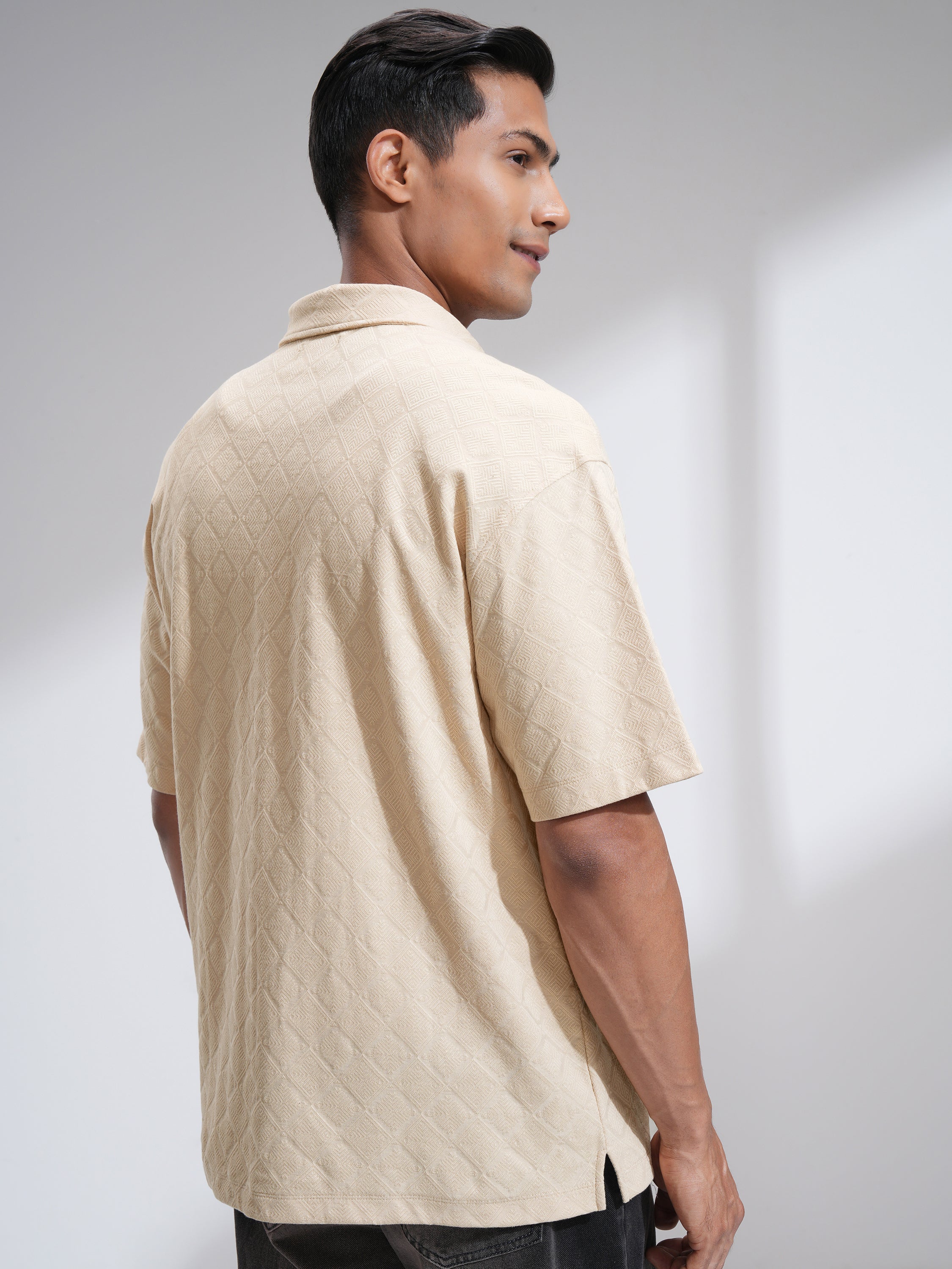 Locomotive Men Beige Textured Oversized Fit Casual Shirt - Beige - Image 3