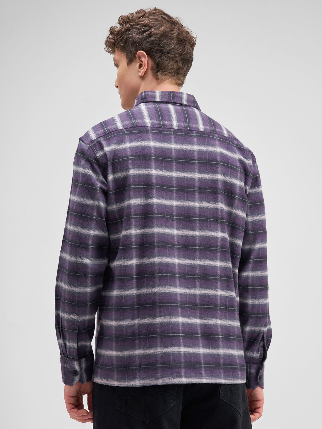 Locomotive Men Purple Checked Relaxed Fit Casual Shirt - Purple - Image 3