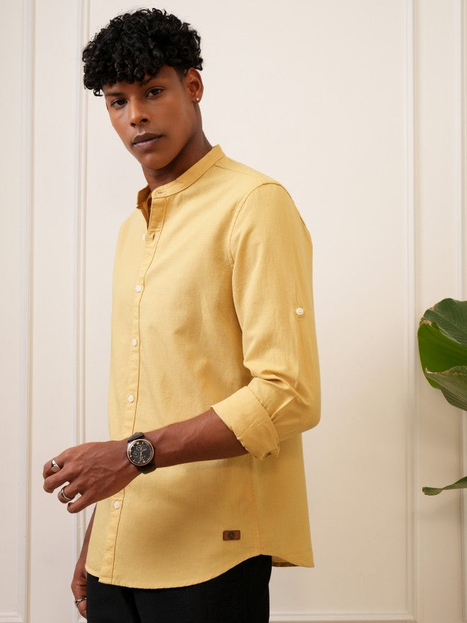 Locomotive Men Yellow Solid Regular Fit Casual Shirts - Yellow - Image 4