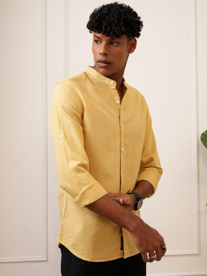 Locomotive Men Yellow Solid Regular Fit Casual Shirts - Yellow - Image 6