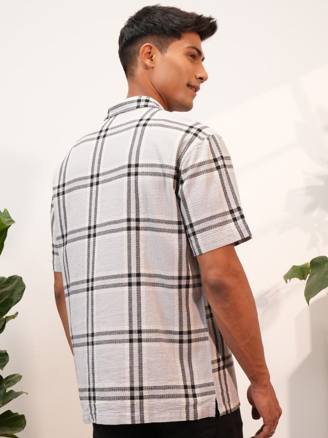 Locomotive Premium Men Grey Dobby Textured Cuban Collar Relaxed Shirt - Grey - Image 3