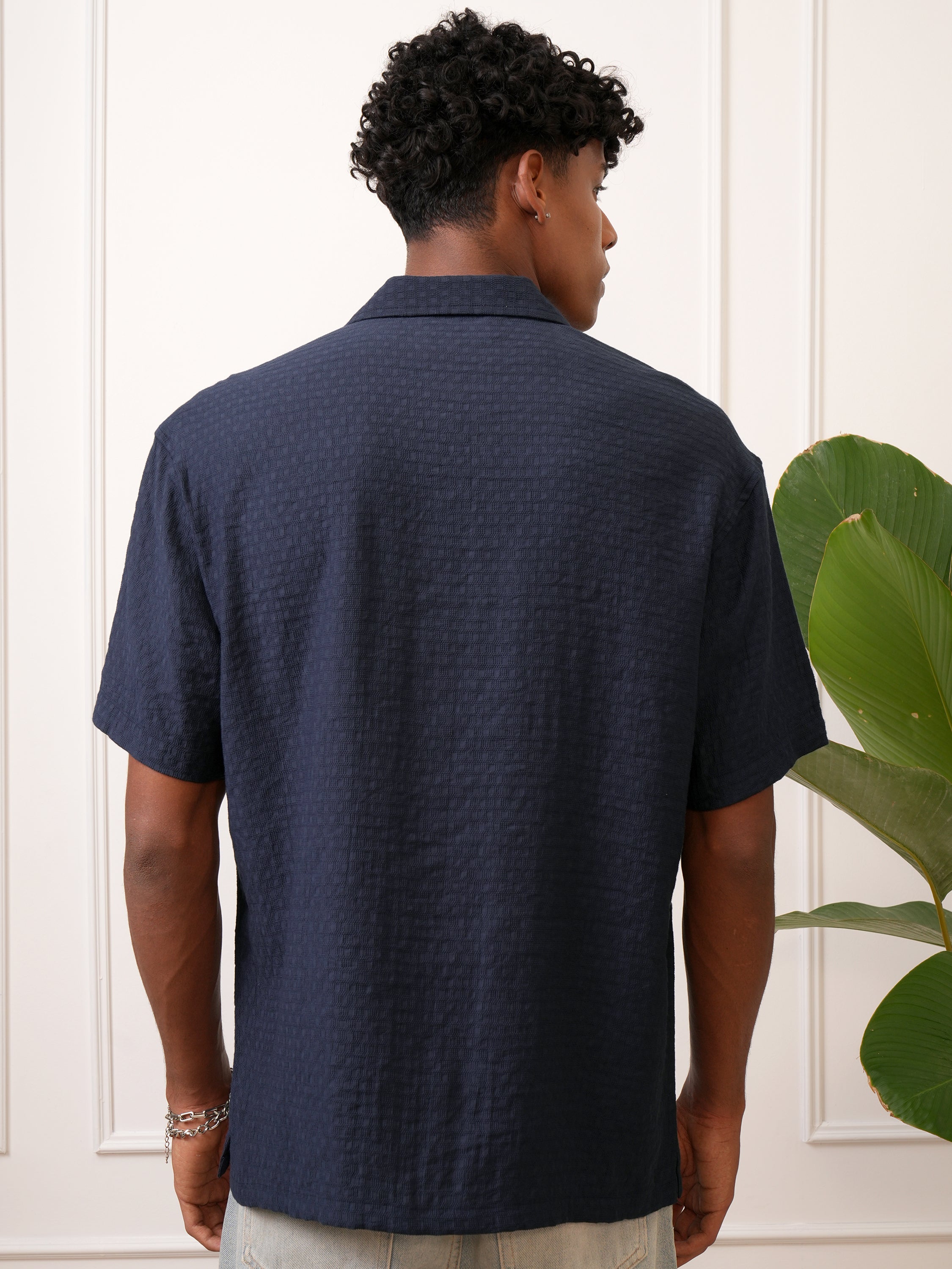 Locomotive Men Navy Blue Self Design Regular Fit Casual Shirt - Navy Blue - Image 3