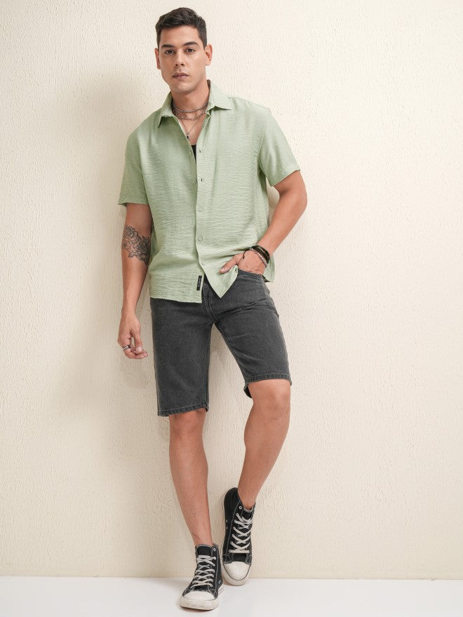 Locomotive Premium Men Green Textured Relaxed Fit Casual Shirt - Green - Image 2