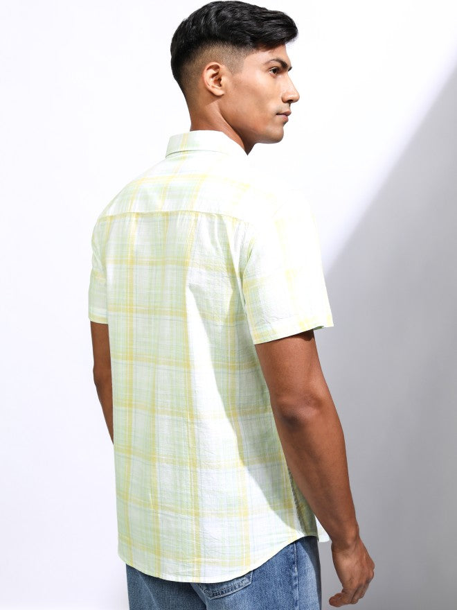 Locomotive Men Yellow Checked Regular Fit Casual Shirt - Yellow - Image 3