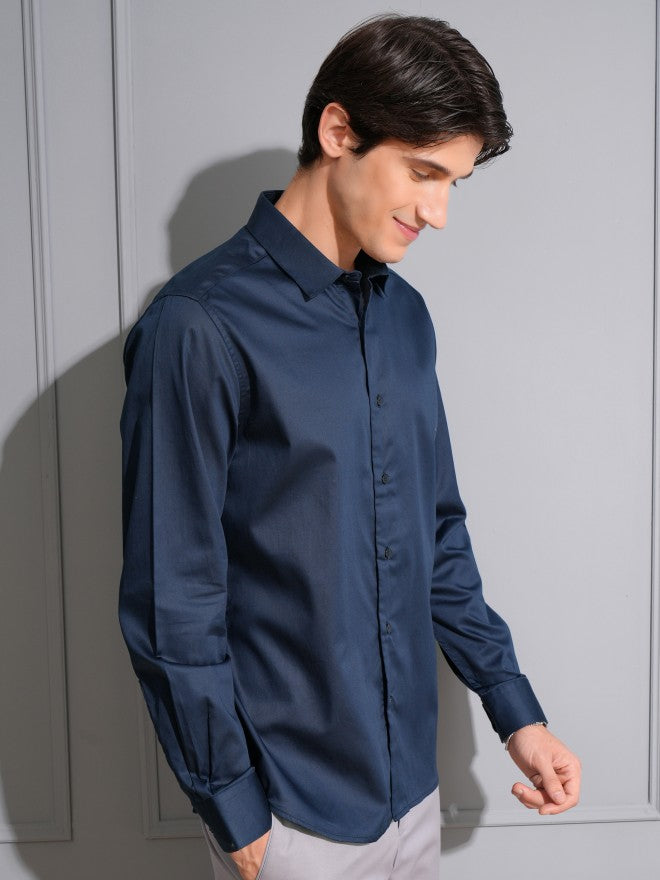 Locomotive Men Navy Blue Solid Slim Fit Casual Shirt - Navy Blue - Image 6
