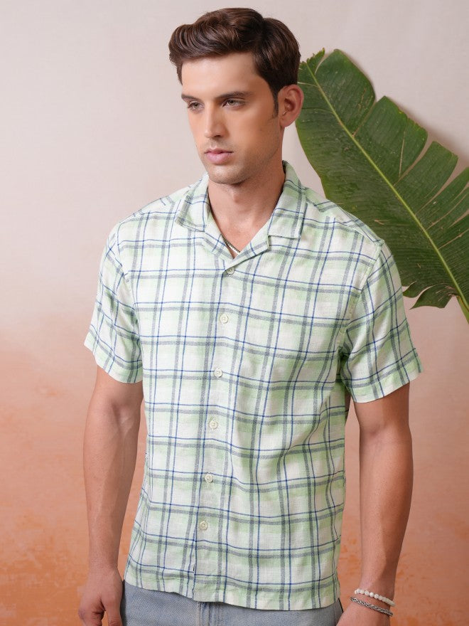 Locomotive Premium Men Green Solid Cuban Collar Relaxed Shirt - Green - Image 4