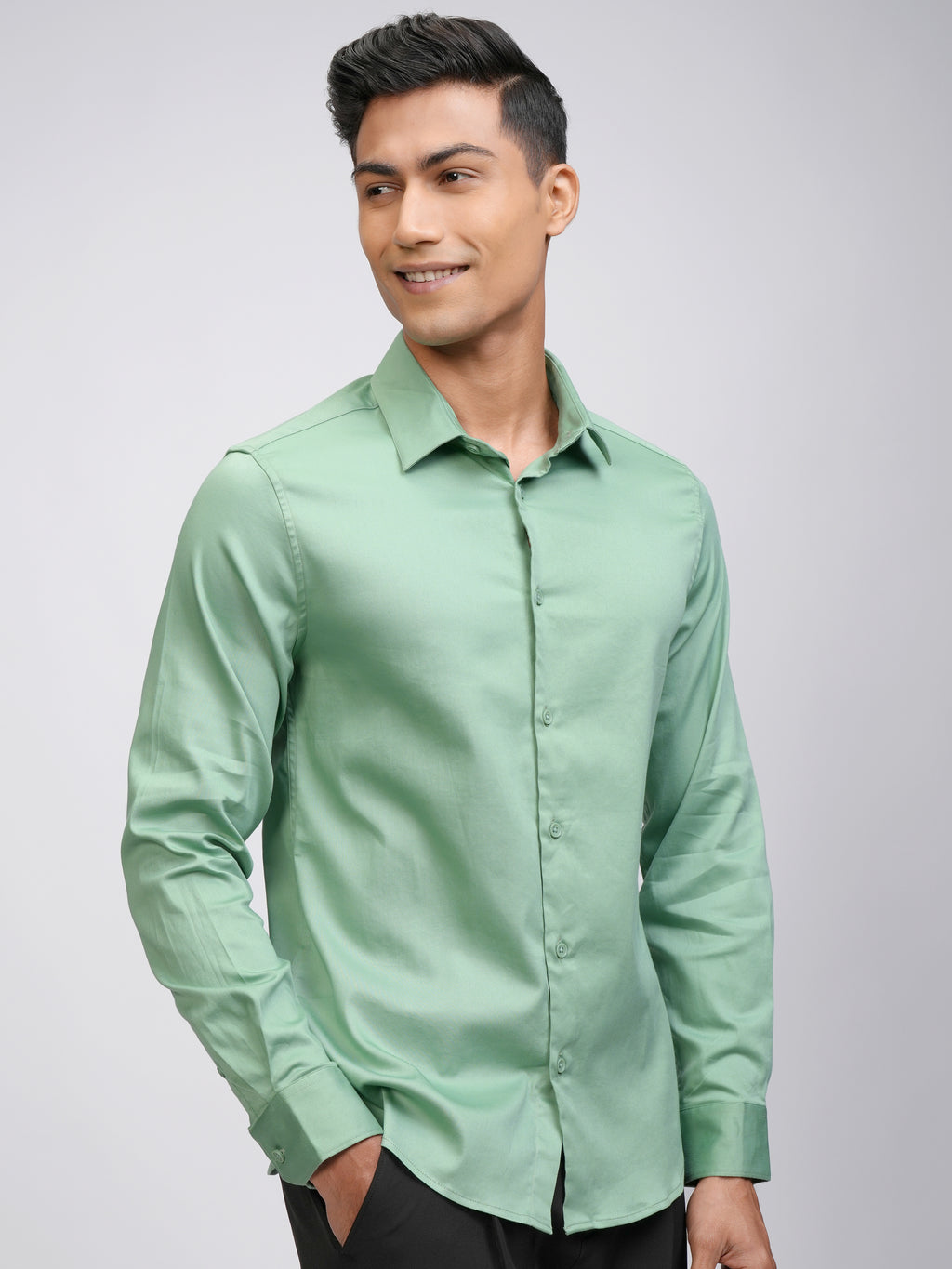 Locomotive Men Green Solid Slim Fit Casual Shirt - Green - Image 6