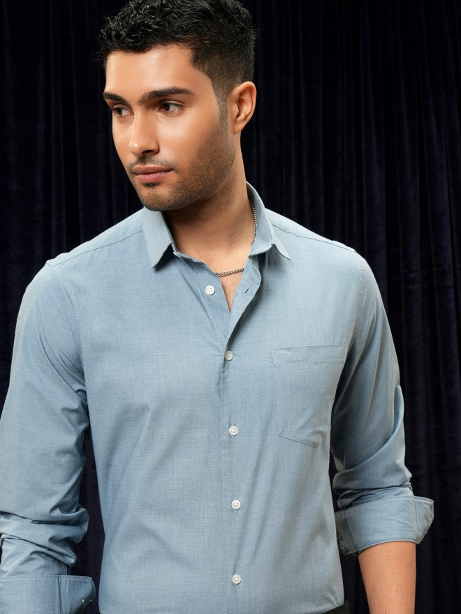 Locomotive Premium Men Blue Solid Slim Fit Casual Shirt - Blue - Image 1