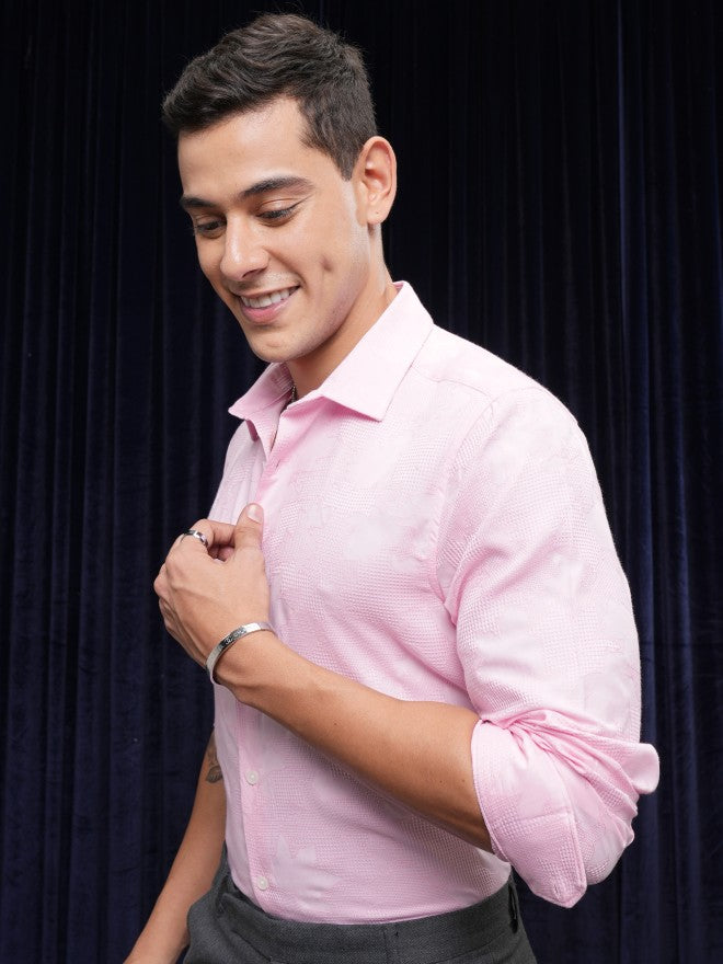 Locomotive Premium Men Pink Textured Slim Fit Casual Shirt - Pink - Image 4