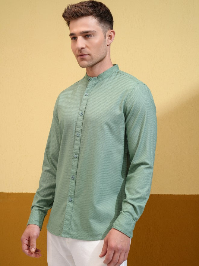 Locomotive Men Green Textured Regular Fit Casual Shirt - Green - Image 4