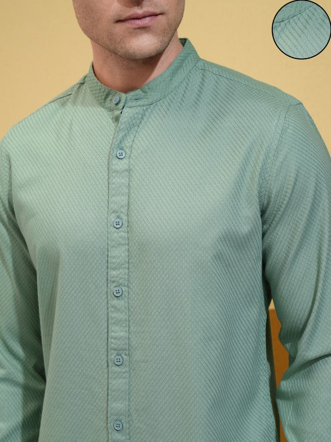 Locomotive Men Green Textured Regular Fit Casual Shirt - Green - Image 5