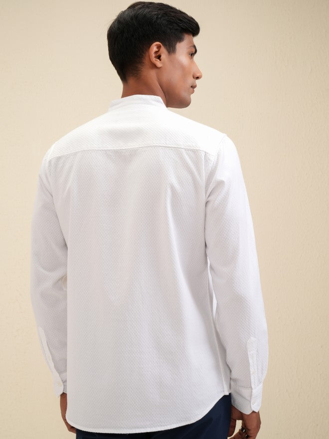 Locomotive Men White Textured Regular Fit Casual Shirt - White - Image 3