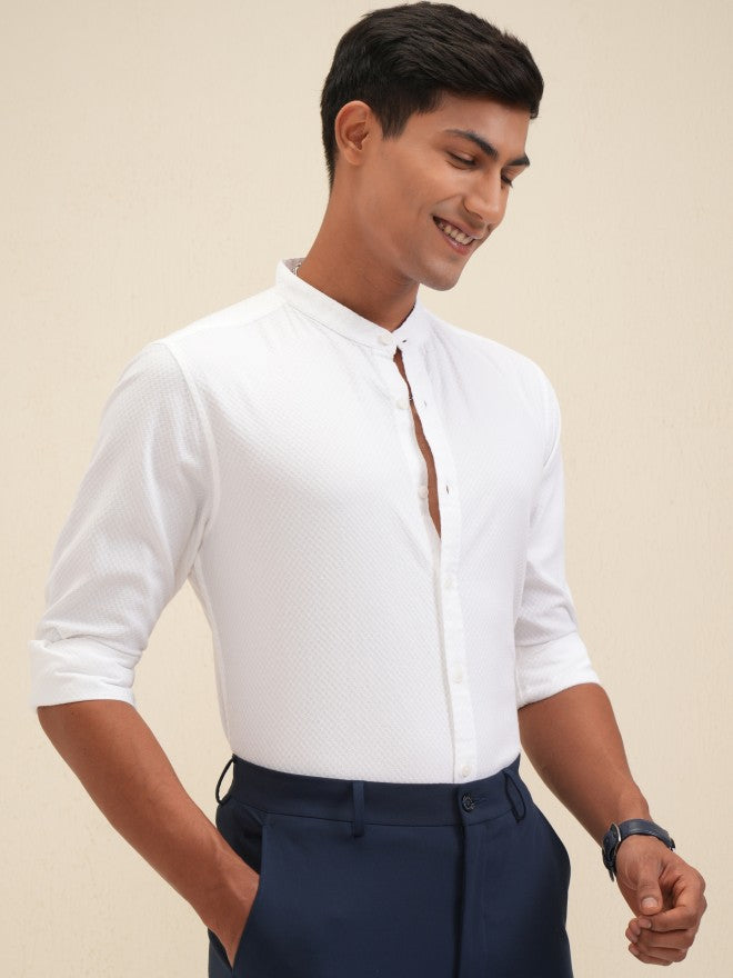 Locomotive Men White Textured Regular Fit Casual Shirt - White - Image 6