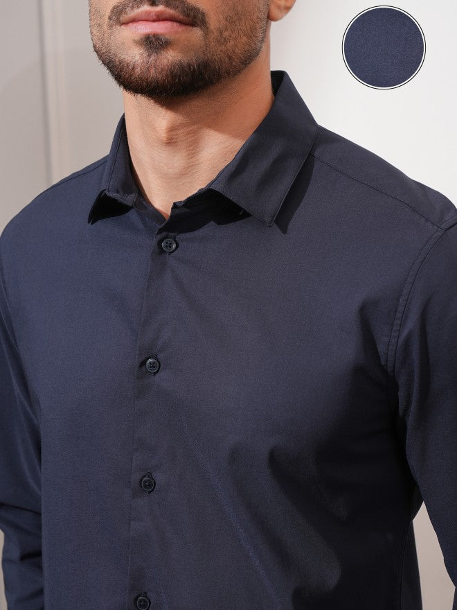 Locomotive Men Navy Blue Solid Slim Fit Casual Shirt - Navy Blue - Image 5