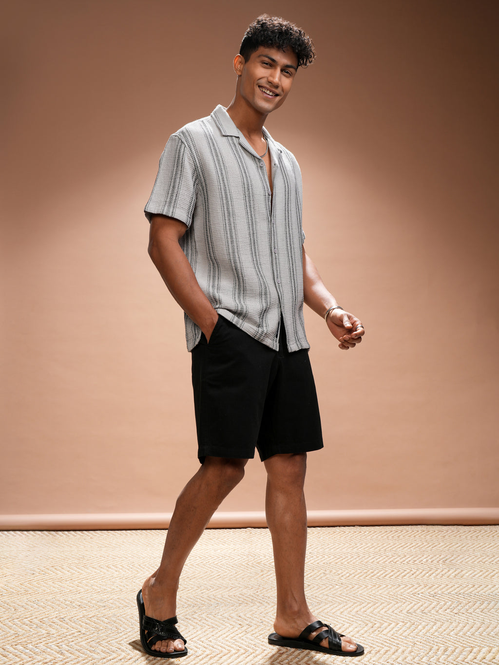 Locomotive Men Grey Striped Relaxed Fit Casual Shirt - Grey - Image 2