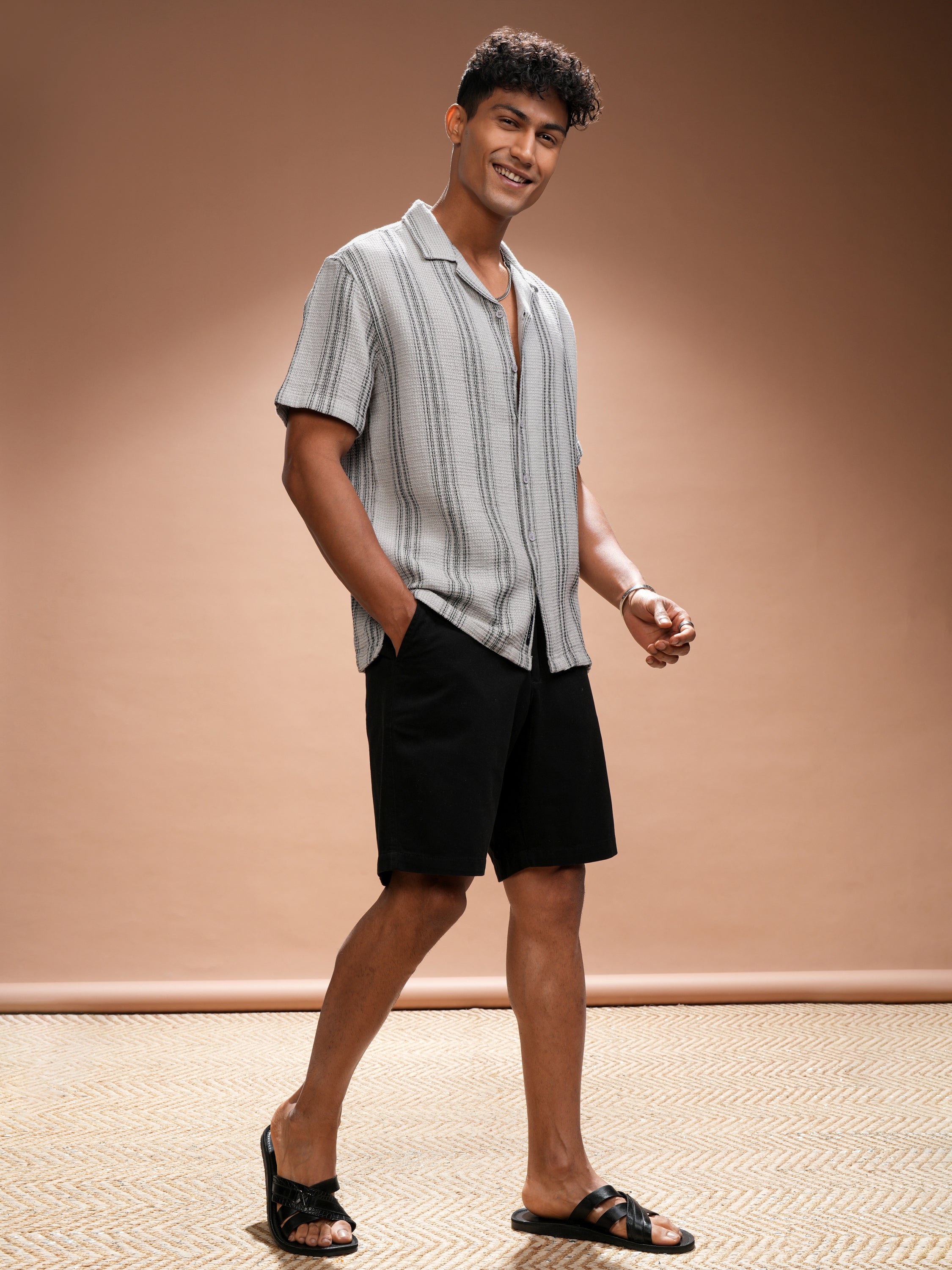 Locomotive Men Grey Striped Relaxed Fit Casual Shirt - Grey - Image 2
