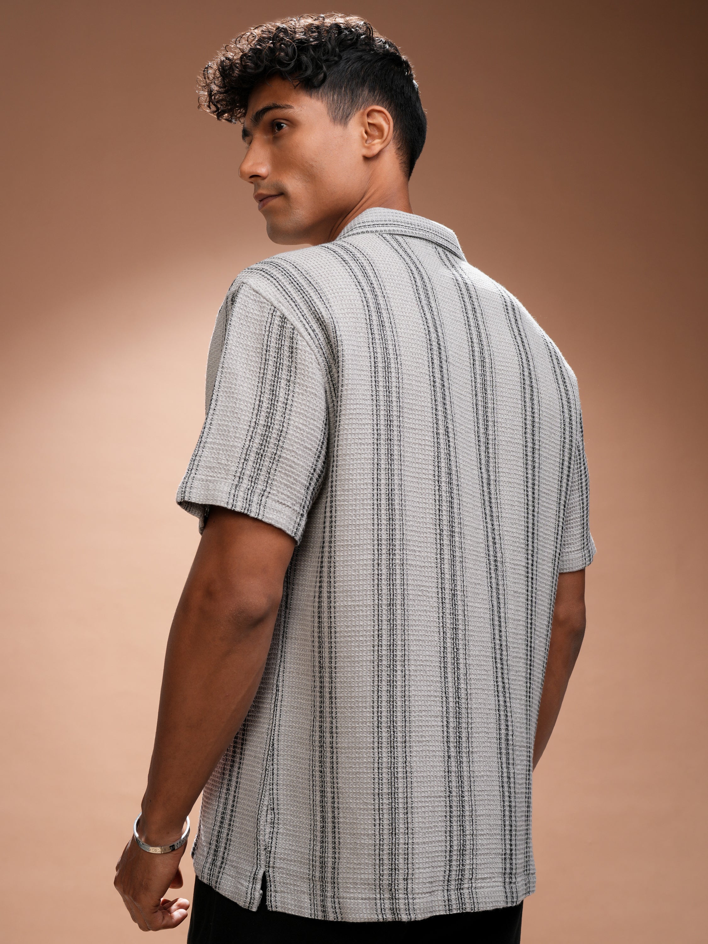 Locomotive Men Grey Striped Relaxed Fit Casual Shirt - Grey - Image 3