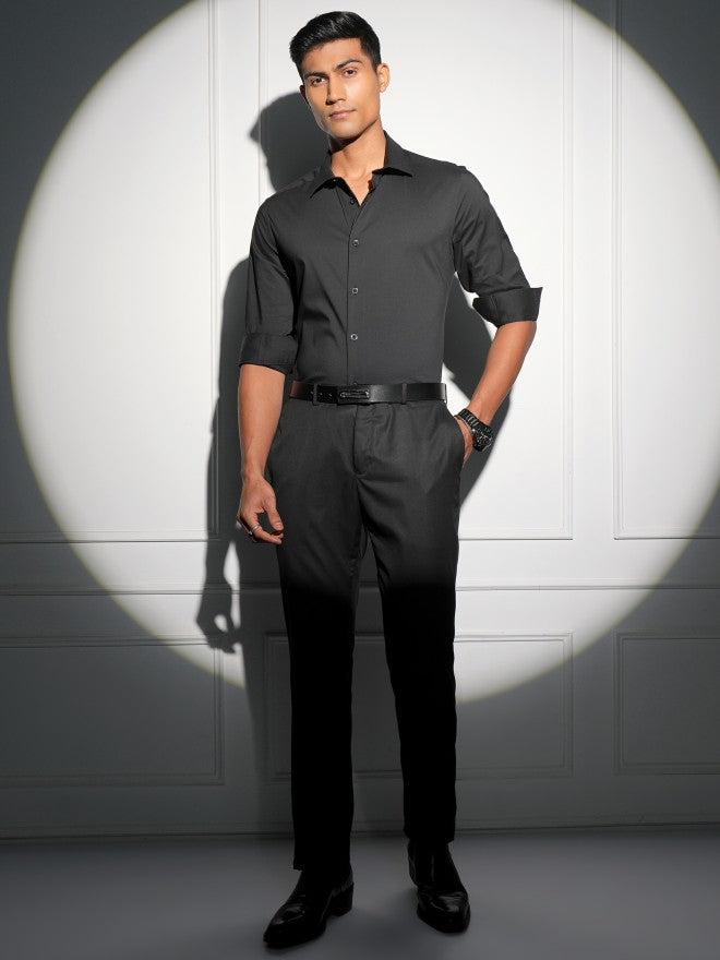 Locomotive Men Black Solid Slim Fit Casual Shirt - Black - Image 2