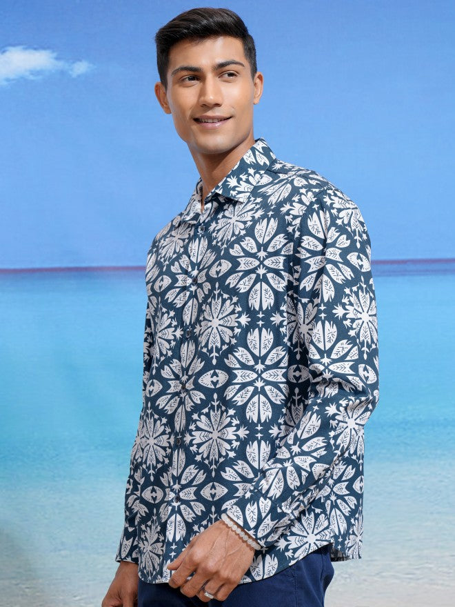 Locomotive Men Teal Printed Relaxed Fit Casual Shirt - Teal - Image 4