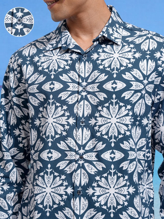 Locomotive Men Teal Printed Relaxed Fit Casual Shirt - Teal - Image 5