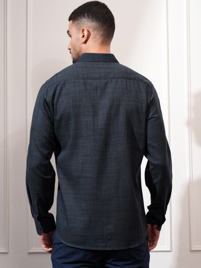 Locomotive Men Navy Blue Solid Slim Fit Casual Shirt - Navy Blue - Image 3