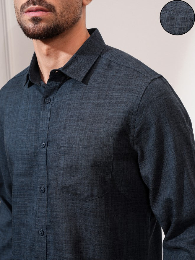 Locomotive Men Navy Blue Solid Slim Fit Casual Shirt - Navy Blue - Image 5