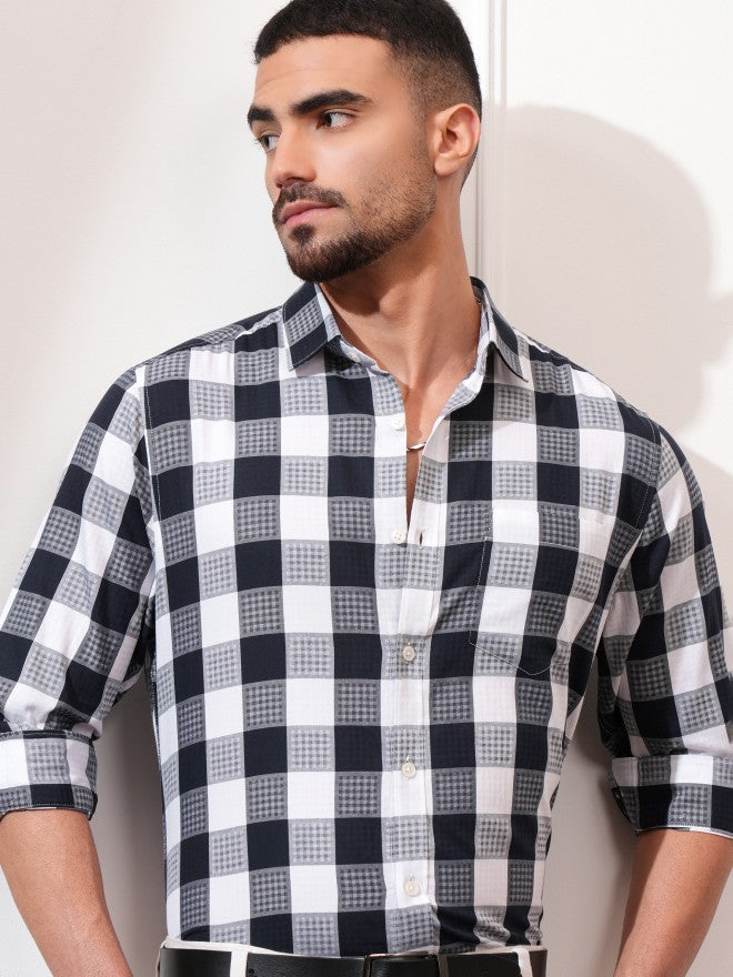 Locomotive Men Navy Blue Checked Slim Fit Casual Shirt - Navy Blue - Image 2