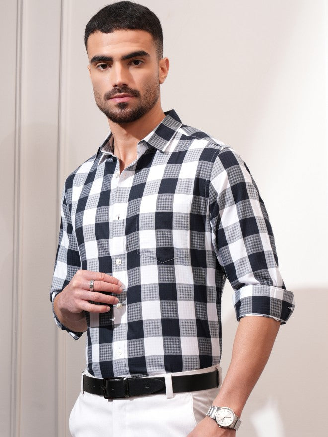Locomotive Men Navy Blue Checked Slim Fit Casual Shirt - Navy Blue - Image 8