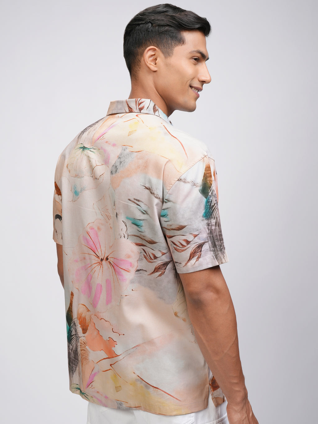 Locomotive Men Peach Printed Relaxed Fit Casual Shirt - Peach - Image 3