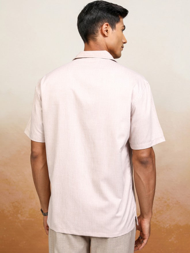 Locomotive Men Pink Solid Relaxed Fit Casual Shirt - Pink - Image 3