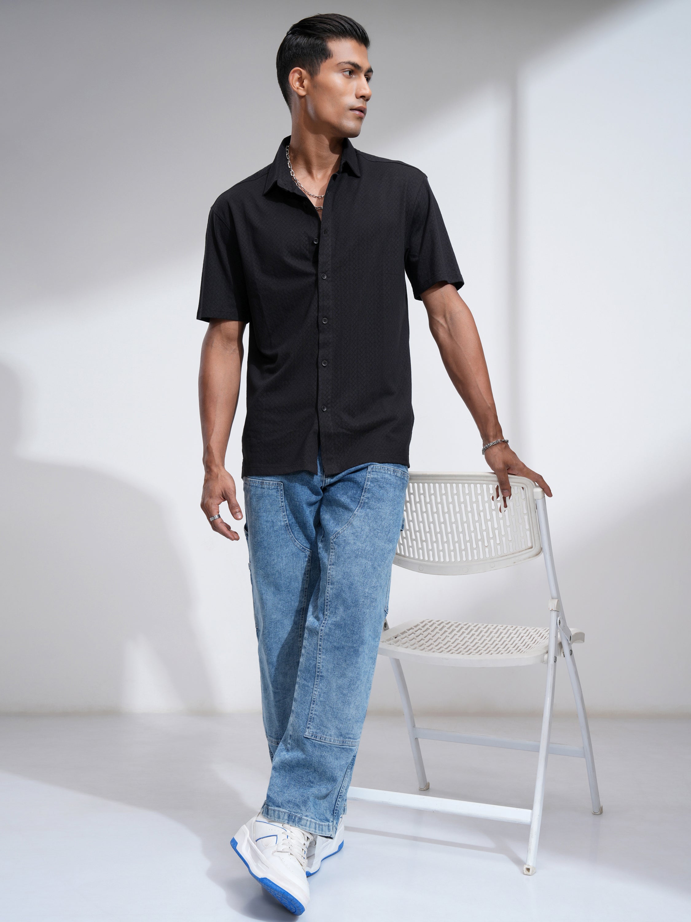 Locomotive Men Black Textured Relaxed Fit Casual Shirt - Black - Image 2