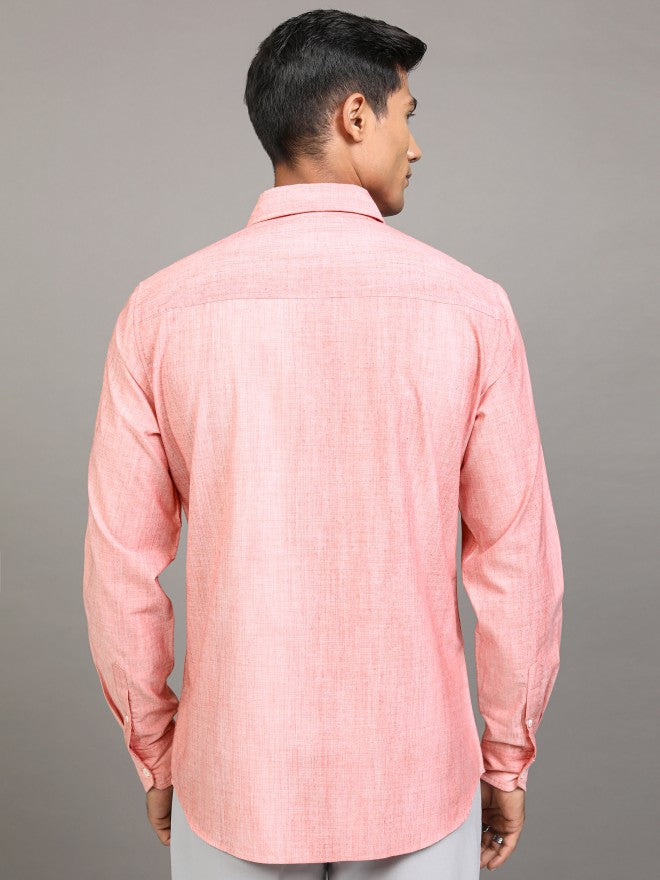 Locomotive Men Peach Solid Regular Fit Casual Shirt - Peach - Image 3