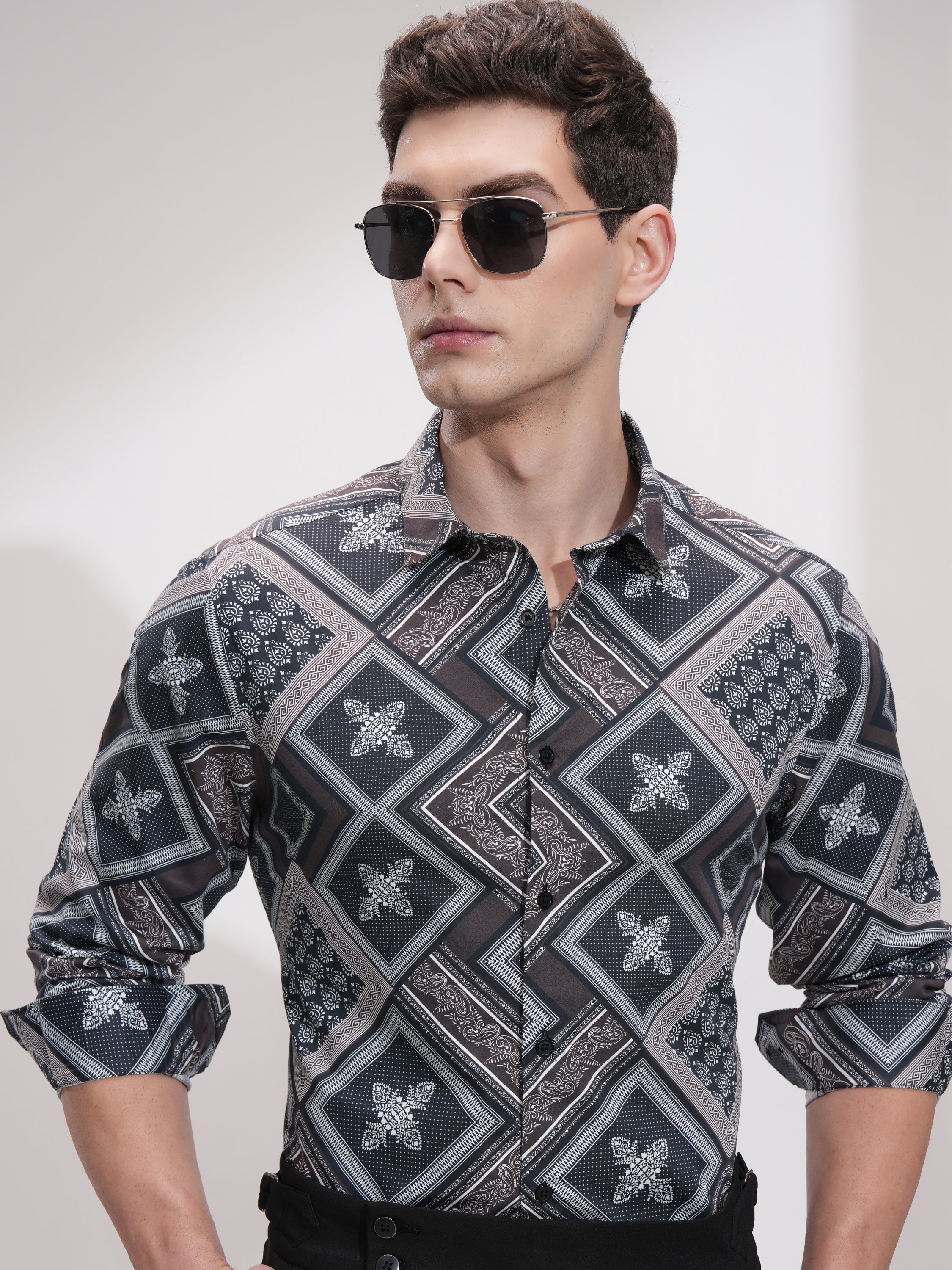 Locomotive Men Black Printed Slim Fit Casual Shirt - Black - Image 1
