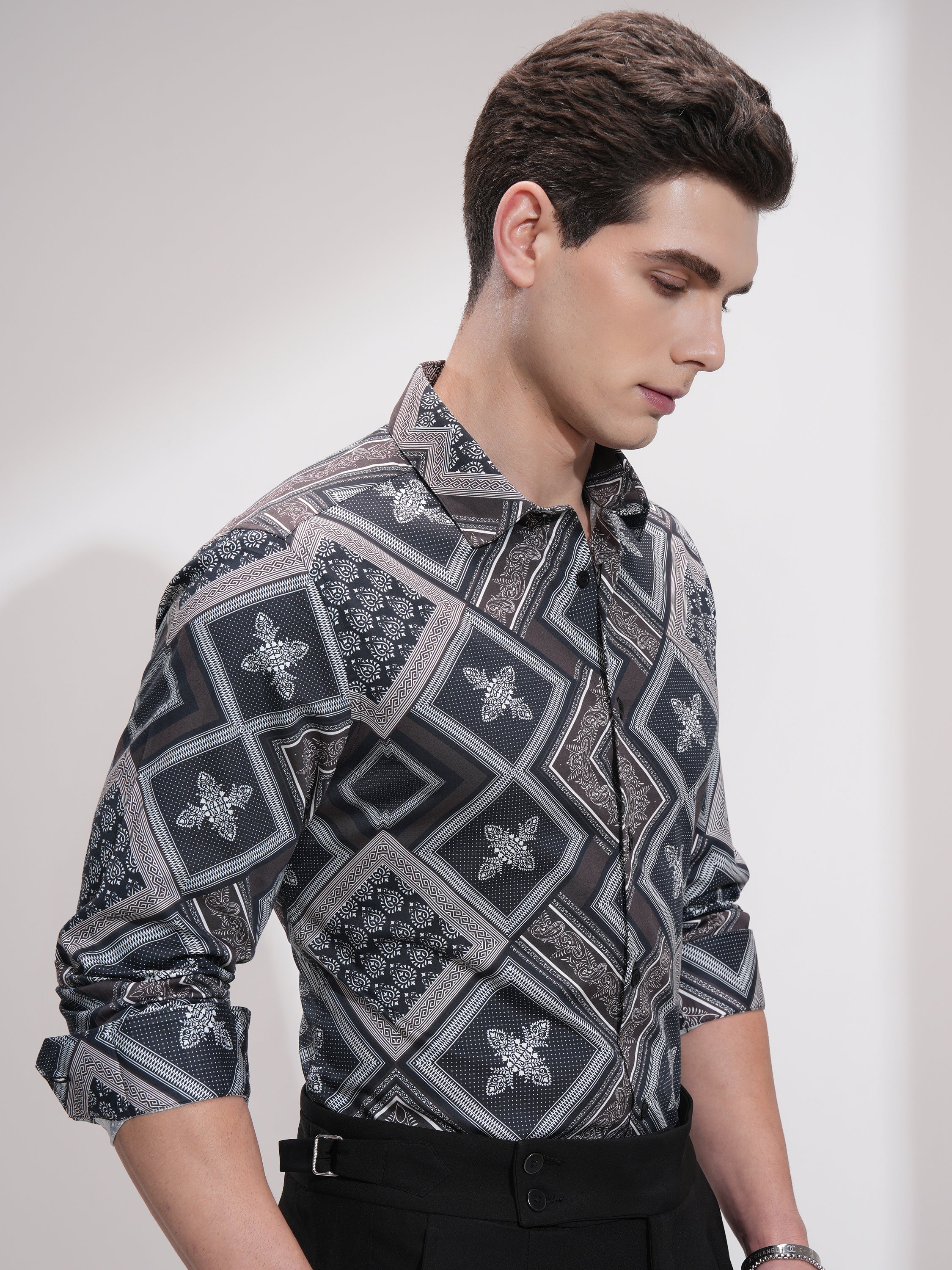 Locomotive Men Black Printed Slim Fit Casual Shirt - Black - Image 6