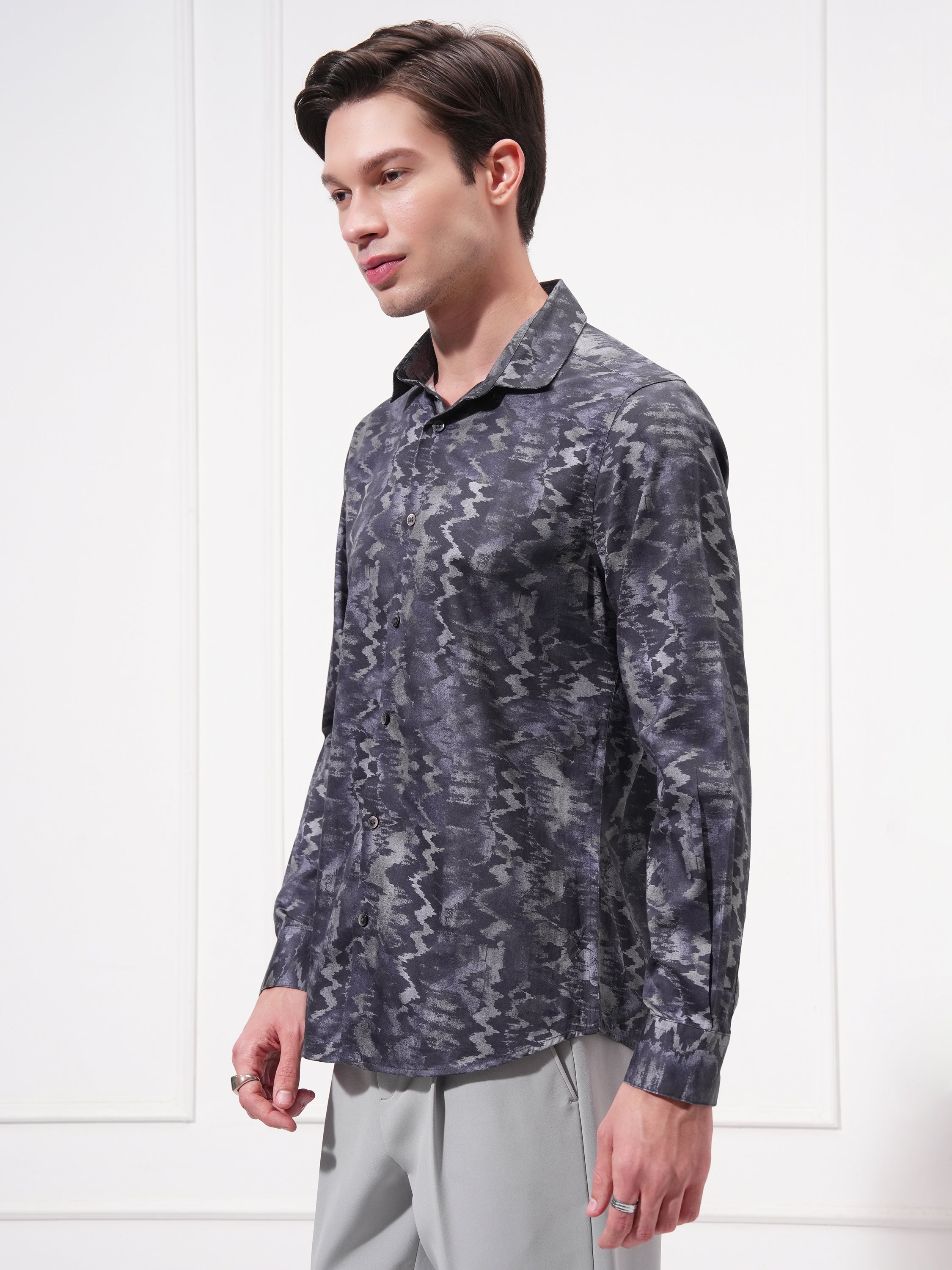 Locomotive Men Navy Blue Printed Slim Fit Casual Shirt - Navy Blue - Image 4